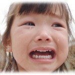 【浮気】妻実家で、子供「ママー！行かないでー！待ってー！（号泣）」妻「子供のために働くの。子供預かって」→浮気でした。しかも相手は…。