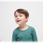 【泣ける話】俺が18歳、弟が3歳の時に両親が事故で死んだ。それからは必死に弟を育てた。両親みたいにできなくて、親ってすげーなって思いながら泣きながら育てた。そんな俺に好きな人ができた。俺の家の事情を知った上で一緒にいてくれるし弟とも仲良くしてくれるけど、その子を優先にしてやれないから付き合って欲しいなんていえなかった。そんな状態のままずるずるきてしまって俺は26歳、こんな状態続けるのは良くないって思っていたら弟がその女の子を呼んでくれって言ってきた。その理由は…。