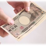 【これは辛い】大学時代、父が危篤で帰らないといけなくなったが金が足りなくて、先輩に訳を話してお金を借りた。その後１週間ほど実家で過ごして帰ってくると…。