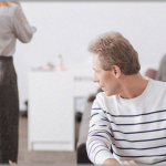 【スカッと】セクハラウトが背後から抱き付いてﾁﾁを鷲掴みしやがった→コトメが駆けつけてきて・・・