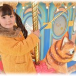 【愚痴】2歳以下無料の遊園地で。スタッフ「子供の年齢を証明できるものを見せて」私「はい保険証」ス「何ヶ月？」私「えーっと」ス「」私「は？」