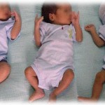 【愚痴】3つ子を妊娠した。一昨年3つ子を出産したばかりだからびっくりしたけど、義実家からはお祝いの言葉を貰った。しかし実母は…。