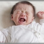 【DON義実家】子無しの私に「日ごろの行いが悪いから出来ないんじゃない？」と言ってくるトメと「偏差値低いあなたに意味わかるかしら？」とやたら格言や諺を使って嫌味を言うコトメ。自称才女コンビのトメコトメの教育方針は放任主義。コトメがデキ婚で産んだ子供が生後6ヶ月になった頃、「玄関にベビーちゃんを置いて来たからよろしくね～」とメールが来た。慌てて家に帰ってみると・・・