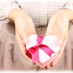 【クズだらけ】隣のアパートのシンママに旦那に本命チョコ渡したいといわれ断ったら、悲劇のヒロインな演技しだしてウザすぎる→こいつがきっかけで大変な事態に…。