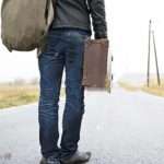 【不倫の代償】親権と慰謝料をもらえることになってるのですが、元夫が逃亡してしまい困っています。私の浮気で修羅場になり離婚したので、周りは全員元夫の味方で頼れません。どうしたら元夫から慰謝料と養育費が取れますか？