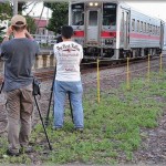 【キチ】うちの庭に見ず知らずの10人ぐらいの老若男が庭に侵入してきて、BBQのセットやテントとか張り出した。