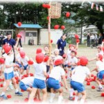 【イラッとする話】入園予定の幼稚園「運動会ぜひ参加してください。延期の場合はHPに掲載します」私「小雨か、でもHPにはなにもないし行くか」→誰もいない。帰ってHPを見てみると…。