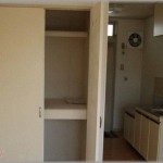 【達成感】家賃が安いアパートを見つけたら、事故物件だった。不動屋さん「妙な空気感があるからやめた方がいいですよ」私「住みます」