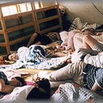 【天罰】夫婦二人住むのがやっとの借り上げ住宅だけど立地だけはいい我が家に、義兄一家が何度断っても「泊まらせて！」としつこく頼んできた。仕方なく廊下と台所に家族5人ぎゅうぎゅうで寝てもらったんだけど、その夜・・・