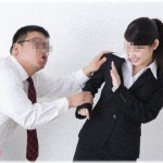 【スカッとする話】係長「結婚は？彼氏はいないのか」女子社員「未婚です」係長「俺が結婚してやろうかｗ」→心底鬱陶しそうな顔をした女子社員が…