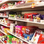 【アホカッコいい】スーパーのお菓子コーナーに中学生くらいの男子が３人いた。「やってみるか？」とヒソヒソ話してるので「万引きか？」と思ったら…