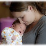 【姉妹】16歳で妊娠した妹に激怒し初孫のお祝いを全て無視した父親。妹はその後4人産んだが「義両親が良い人だし両親は助けてくれなかったけど楽しくやってる」らしい。しかしその後私が出産すると…