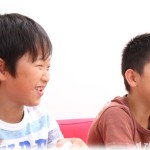 【ほっこり】子1「肉がうまかった…と（カキカキ」私「もっと丁寧に」子1「肉がうまかったです」私「」。子2「ほらあの道！○○○○な道があるじゃん？」私「そんなの知るかｗｗｗ」