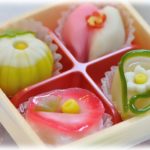 【ドン引き】子が同幼稚園のママ「賞味期限切れの和菓子持って帰るんでしょ。ちょうだい」私「全部廃棄です」そのときはそれで引き下がったんだけど…。