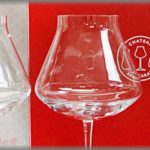 【ムカつく話】ワイン好きの旦那が買ってきたバ◯ラの高級グラス。「怖いから自分で洗ってね」と言ったら、後日バ◯ラのお店で店員に「家内が洗ってくれなくてー。」と話してた。それを聞いた小学生の娘が・・・