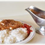 【愚痴】スレ主「カレー屋に子供と行って料理を頼んだら、以前の3分の1ぐらいの量しかなかった！これは○○だから？！腹立つ！」スレ民「えぇ…？」