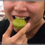 【神経疑う話】6人の職場で土産の15個入りのまんじゅうを、一人で5個食べようとする奴。「一人で何個食ってんだよ？」と咎めたら・・・