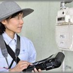 【キチママ】ガスの検針員やってるママが突然訪ねてきて「お向かいさんがガス料金滞納してることがバレたら、この社宅は廃止になる。黙ってて欲しければ三千円払え！」　→　結果