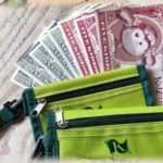 【泥ママ】子供の職場体験ができる某施設にて。施設内でもらえるお財布を食事のテーブルに置いておいたら、相席してた泥ママがさりげなく持っていこ行こうとした。私「それ、うちのです」泥「は？何か証拠でも？言いがかりつけるなら係の人呼ぶわよ！」　→ 結果