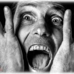 【胸糞】昼休みに家に行ったら嫁が男と真っ最中だった。一度その場を逃げ出ししばらくして戻ると…。あれ、じゃあさっきのは…。