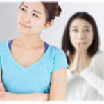 【ずうずうしい話】子供3人保育園に預けて来月から復職予定。忙しくなる前にと思って掃除してたら、近所の奥さんがやってきた。奥「お子さんはどうしたの？」私「保育園に預けてます」奥「じゃあ午後うちの子預かって！買い物行きたいのよ！」と言ってきた。びっくりして断ると・・・