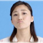 【笑える話】会社の忘年会の後、ずうずうしいオバチャンがすり寄ってきて「家まで送って？」私「この後夫と出掛けますので…」「こんな時間から？いるよね～実家に子供預けて好きなことしてる親w」「いやもう一人暮らしの大学生ですから」「え……あら……そうなの……」オバチャン撃沈w。でも実は・・・