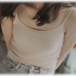 【衝撃体験】友達「胸が小さいので悩んでる」私「パッドでも詰めとけば？」友達「そういう問題じゃない（脱ぎっ」私「？！」