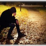 【愚痴】俺「嫁の浮気で離婚になるんだけど、俺の子じゃないかもしれなくても養育費は払えって。あと嫁の慰謝料…」スレ民「弁護士かえれば？」