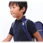 【GJ】息子「ん？友達の妹が知らんおっさんと歩いてる…。〇〇ちゃんおっす！その人誰？」→おっさん逃亡→息子「逃げた！追うか！あとこれを…」