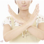 【ずうずうしい話】早朝5時過ぎに近所のケチママが「スキー行くんでしょ？その間駐車場使わせて！」と凸してきた。断っても帰らないので、起きてきた旦那がケチママ旦那を叩き起こしに行くと・・・