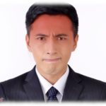 【意味不明】仕事相手の企業で社員食堂を利用させてもらったら近くに知らない男性が腰かけた→男「〇〇〇？！」私「？？？？？？？」