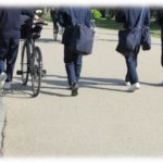 【愚痴】私「息子にトイレは大丈夫？って聞いたら隣にいた男子高校生におちょくられた！」スレ民「それはおちょくったんじゃなくない？」「むしろ優しさを感じる」