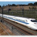 【ウザい話】ババア「すみません、席譲っていただいてもいいですか…？」in新幹線