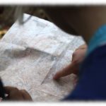 【失礼】よく道を聞かれるが失礼な聞き方をされるから、満面の笑みで嘘をつく癖がついてしまった。失礼な聞き方ってこんな感じで…。