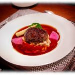 【セコ】普段はセコなAに誘われてお高めのレストランに行った。Aがまとめて支払うというので他の人でお金を集めてAに渡して外で待っていると、出てきたのは店員で…。