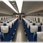 【スカッとする話】サラリーマン「そこ俺の席」子連れの母親「子供がー！」サラリーマン「…。（ブチッ」