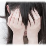 【相談】穀潰しの弟が結婚する相手が昔俺の嫁をイジメてた女らしく、弟が結婚するなら嫁は俺と離婚すると言ってる。そんなのおかしいだろ！