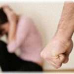 【スカッとする話】旦那がビール瓶持ち上げて「殴るぞ！」って私の髪の毛を引っつかんできたので、「こりゃ本気で殺される！」って思って、●玉つかんでさらに蹴りあげてやった