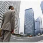 【嫁の不倫】5年の単身赴任が終わり、自宅へ帰宅。満面の笑顔で俺を出迎える妻に、俺は書類を渡し、「さあ、書類を読んで離婚の話をしようか。」と一言