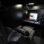 【スカッとするDQN返し】いつも態度の悪いネカフェ店員が、外人の入店を断り「日本語ができねーならくるんじゃねーよばーか」と本人が聞こえるように言っていたので、過去の所業も含め意見ボックスに投稿した結果ｗｗｗ