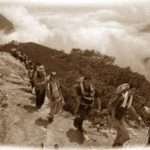 【ゾクッとする怖い話】槍ヶ岳に登山中、夕方になりもう少しで山小屋というところで、下山してくる集団が近づいてきた。こんな時間に下りてくるわけない・・・