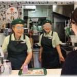 【ウルッとくる話】若い女性がモスバーガーでタマネギ抜きで注文したら、アルバイトのおばちゃんが「あんた、タマネギ嫌いなの？」